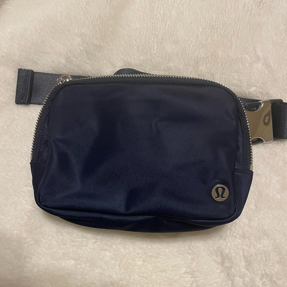 Lululemon Athletica Blue Belt Bag with Adjustable Strap
